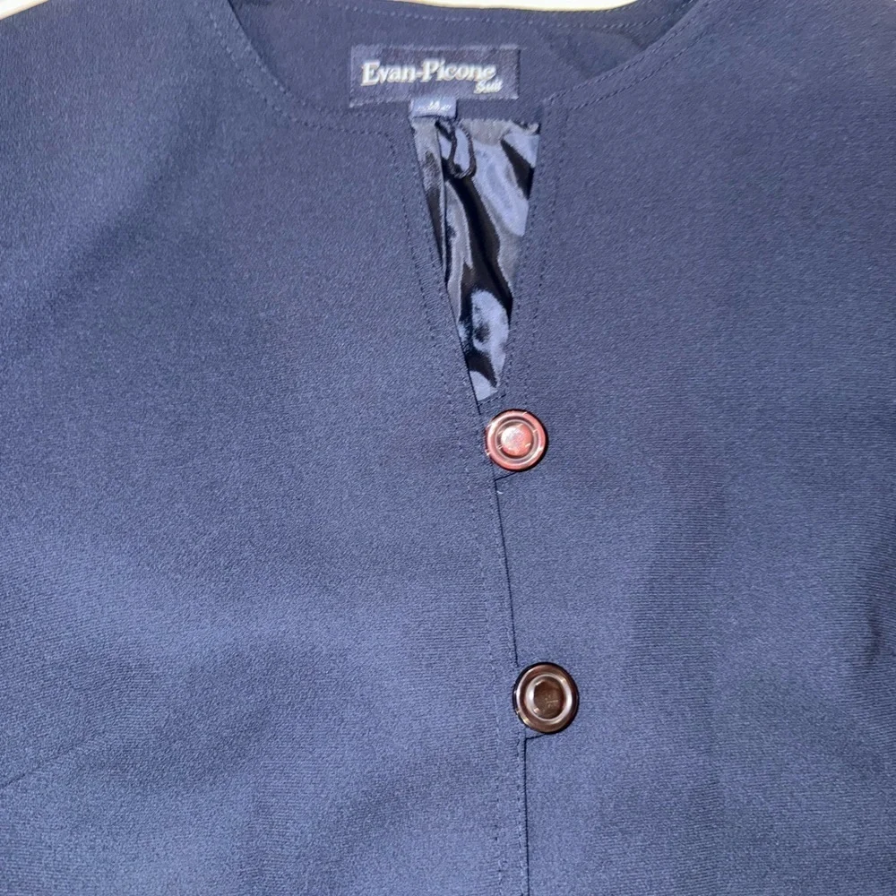 2 x 20$ Evan Picone Women's Navy Blazer with Brown Buttons Size 14